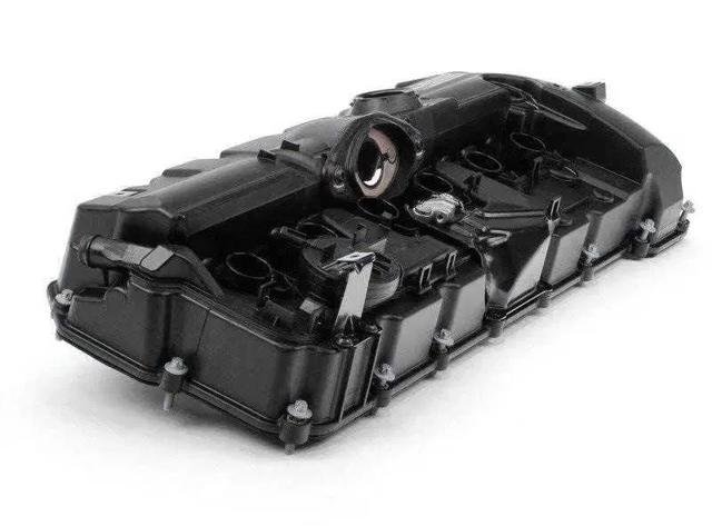 Кришка клапанів 11128680952 BMW