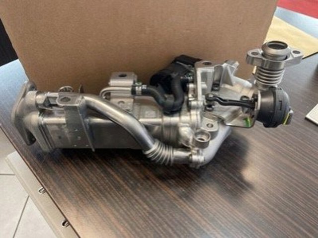 Радіатор системи рециркуляції ОГ 11717822350 BMW