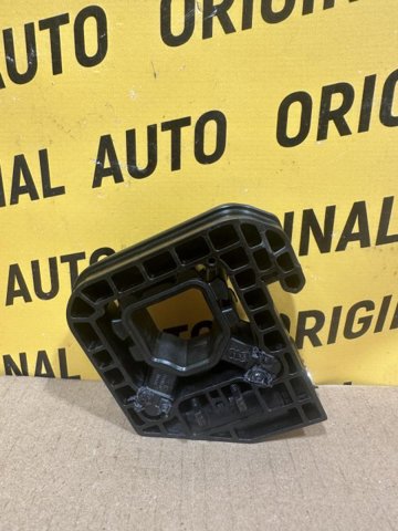 Подушка радіатора охолодження, нижня 17118642753 BMW