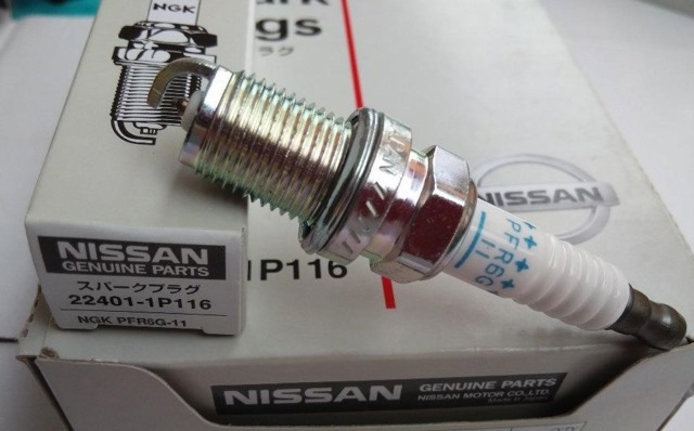 Свічки запалювання 224011P116 NISSAN