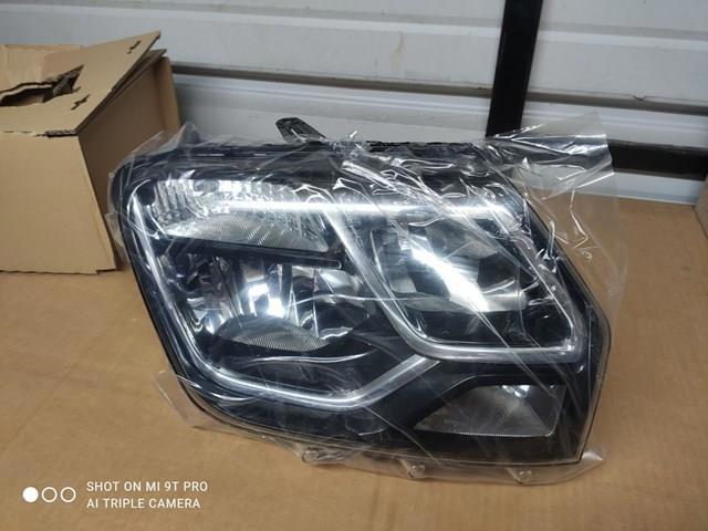 Фара правая 260100156R RENAULT