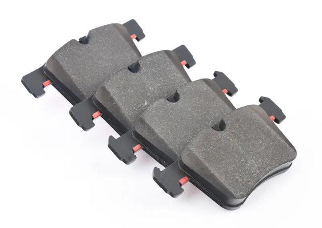 Колодки передні 34106799801 BMW