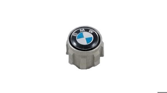 Ковпачок колісного ніпеля 36122447401 BMW