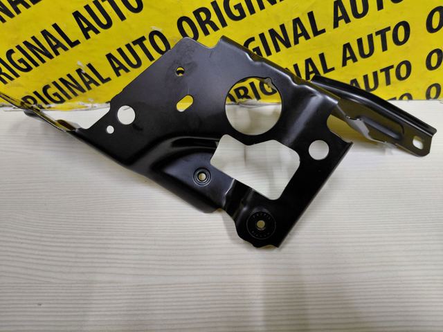 Кронштейн кріплення крила переднього лівого, передній 41009466093 BMW