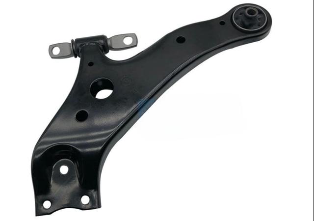 Правий важіль передній нижній підвіски 4806848070 TOYOTA