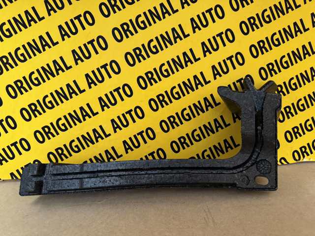 Наповнювач бампера переднього 51118092358 BMW