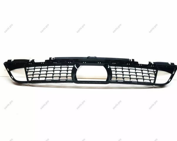 Решітка переднього бампера, нижня 51118098664 BMW