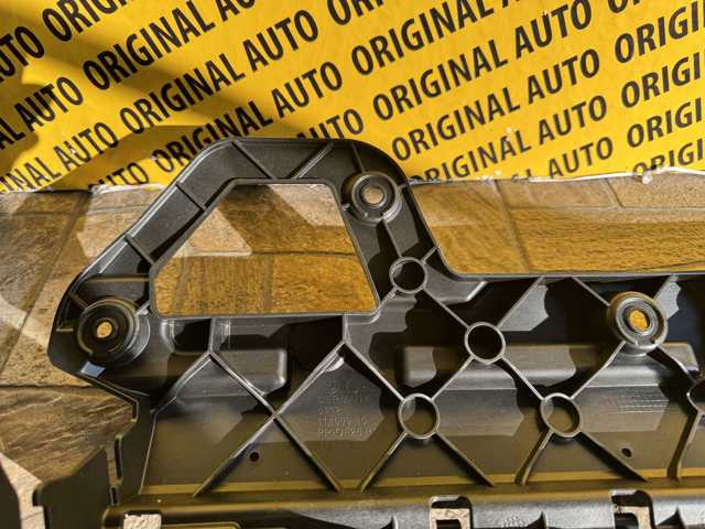 Кронштейн бампера заднього 51129491445 BMW