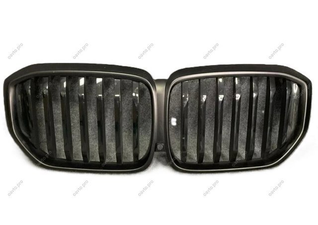 Решітка радіатора 51135A67CC6 BMW