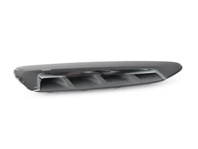 Накладка переднього правого крила 51138064806 BMW