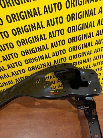 Рамка радіатора права 51648737292 BMW