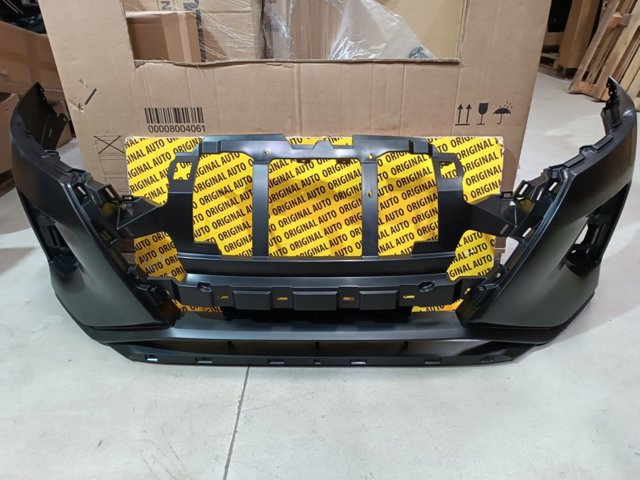 Бампер передній в зборі 620225R00J NISSAN