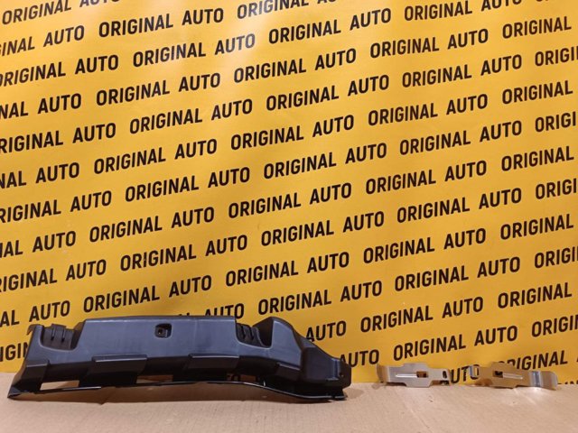 Кріплення фари передньої, лівої 63119466171 BMW