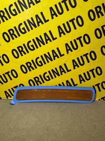 Катафот (відбивач) переднього бампера, правий 63147411974 BMW