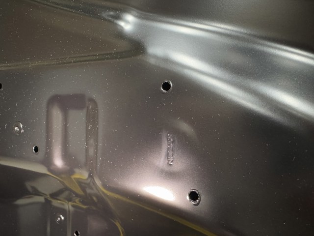 Капот 651004BA0B NISSAN