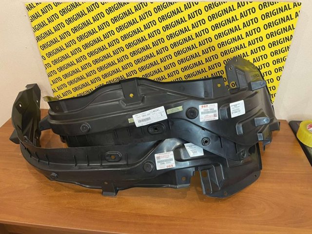 Підкрилок передній лівий 7242078R00000 SUZUKI
