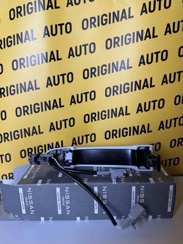 Ручка передньої двері зовнішня 806B01KK0D NISSAN