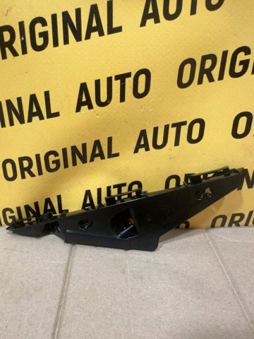 Фара ліва 8117733J00 TOYOTA