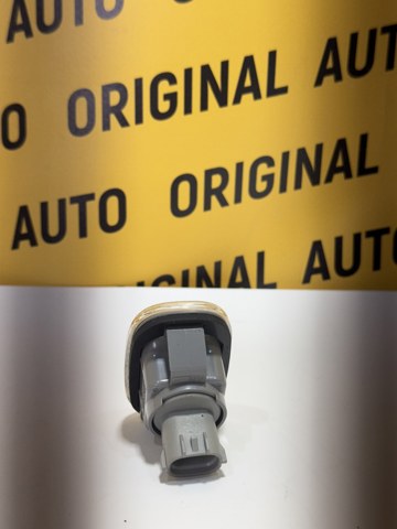 Поворітель повороту на крилі 8173005041 TOYOTA