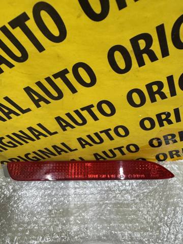 Правий катафот бампера 8191048012 TOYOTA