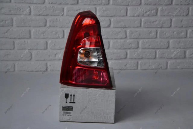 Ліхтар задній лівий 8200744760 RENAULT