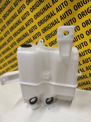 Водяний бачок омивача скла Тойота Пріус