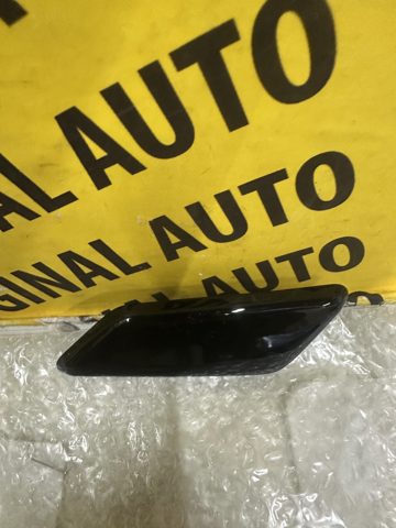 Накладка форсунки омивача фари передньої 8535442010C0 TOYOTA