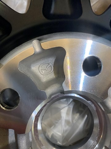 Диски колісні литі (легкосплавні, титанові) 9965507090 MAZDA