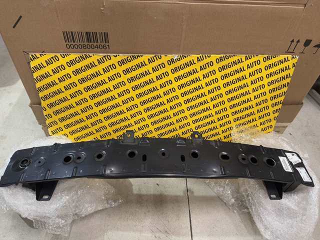 Буфер бампера переднього B61K50070A MAZDA