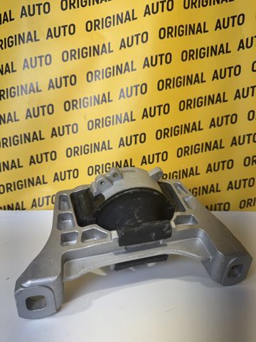 Права опора двигуна BBN339060B MAZDA