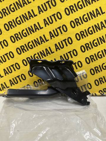 Шарнір капота правий D10E52410 MAZDA
