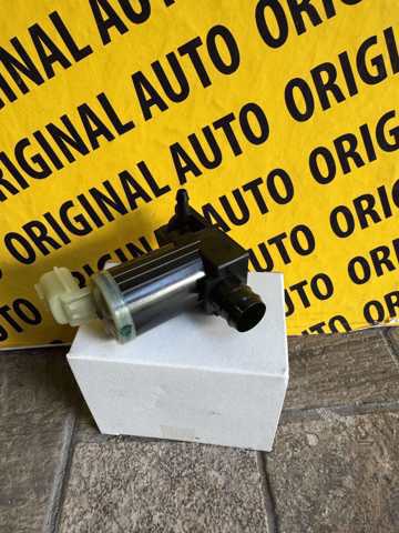 Насос-двигун омивача скла, перед/зад DGH967482 MAZDA