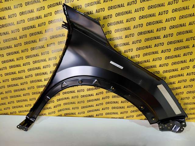 Ліве переднє крило F31016RAMA NISSAN