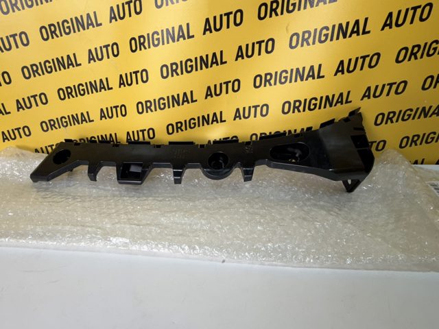 Кронштейн бампера заднього, правий GJR9502H1 MAZDA