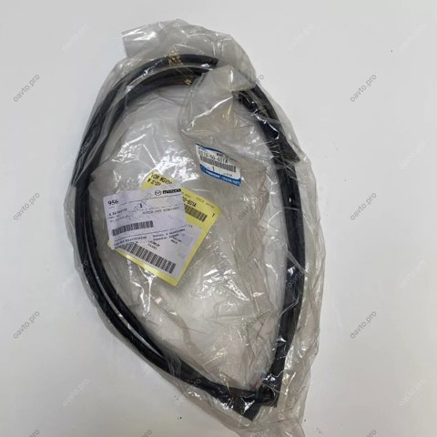 Молдинг вітрового скла GS1D50601A MAZDA