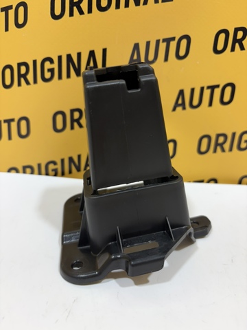 Кронштейн решітки радіатора GSH750162 MAZDA