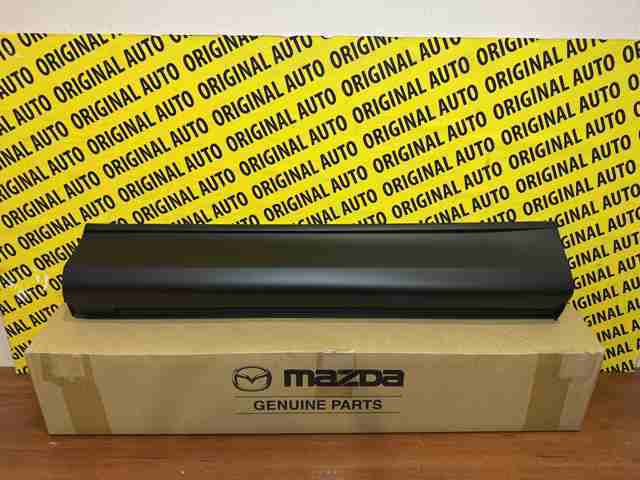 Молдинг задніх лівих дверей KB7W51RD0D MAZDA