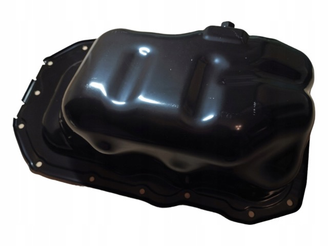 Піддон масляний картера двигуна PE0110400C MAZDA