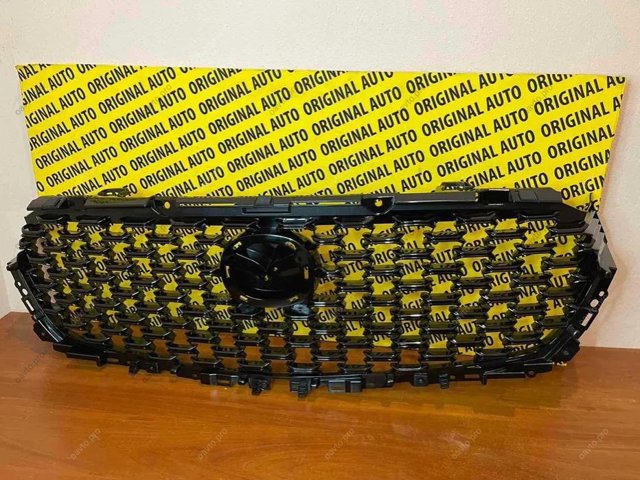 Решітка радіатора VA5150710B MAZDA