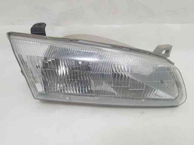 Фара передня права 81110AA010 TOYOTA