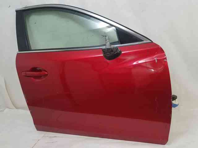 Дверка передня права GHY05802XJ MAZDA