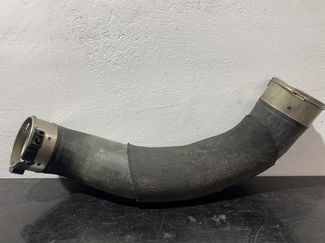 Шланг/патрубок інтеркулера, лівий 11618511338 BMW