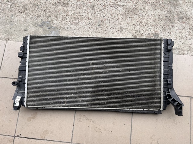 Радіатор охолодження 17118645783 BMW