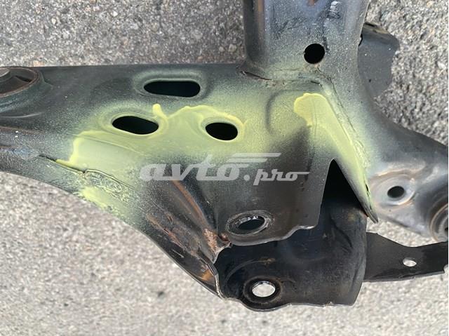 Балка задньої підвіски поперечна 20152FL031 SUBARU