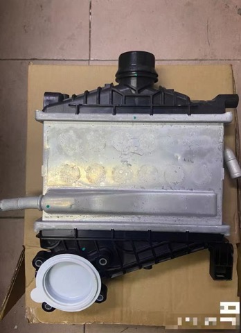 Радіатор интеркуллера 144616RC0A NISSAN