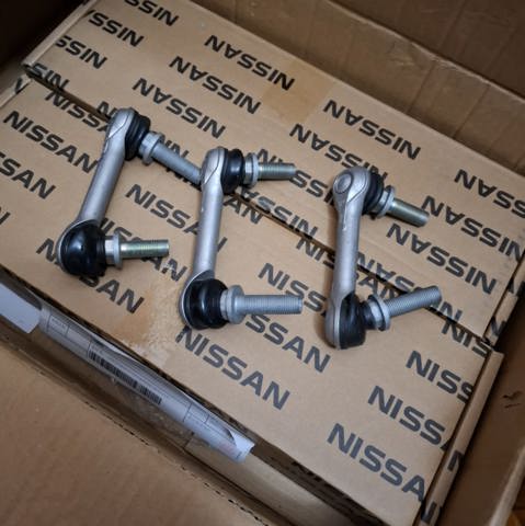 Стійка стабілізатора, заднього, ліва 562616RR0B NISSAN