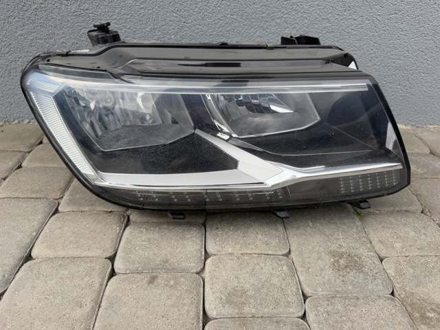 Фара комбінована, передня 5NL941006 VAG