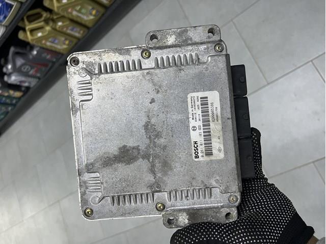 Блок двигуна 8200085386 RENAULT