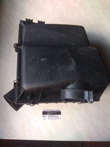 Корпус повітряного фільтра A6380902101 MERCEDES