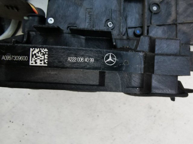Замок задніх дверей, правих A2220064099 MERCEDES